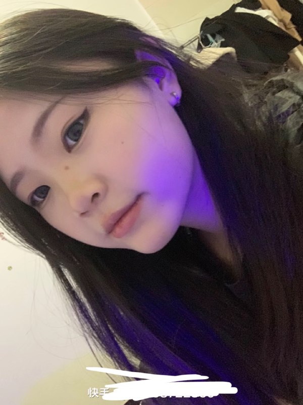 在一起玩了7年的同学，现在成我的屏保了🫠我对不起她男朋友😇在一起玩了7年的同学，现在成我的屏保了🫠我对不起她男朋友😇