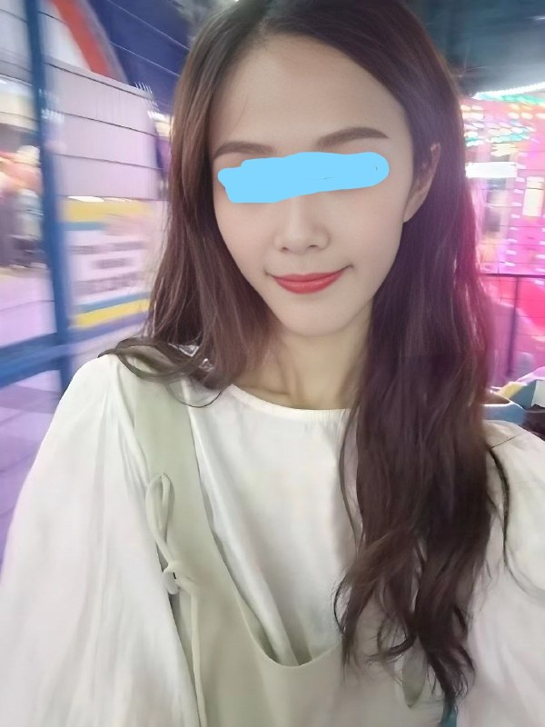 跟老婆结婚五六年了我承认也过了那段甜腻激情的岁月，最近我发现她晚上总会玩手机到很晚好像在跟什么人聊天，有天我趁着她睡觉想看看，她连手机密码都改了，这种情况是不是外边有人了跟老婆结婚五六年了我承认也过了那段甜腻激情的岁月，最近我发现她晚上总会玩手机到很晚好像在跟什么人聊天，有天我趁着她睡觉想看看，她连手机密码都改了，这种情况是不是外边有人了