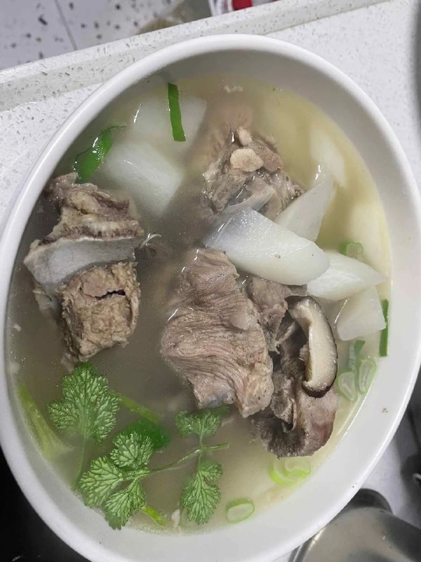 最近单位较忙，前些天还被流感打扰，虽然很快就好了，但是对味觉没了分辨，还无缘无故的不抽烟了，这个副作用太好了