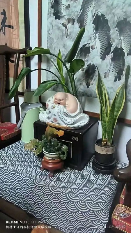 早上7:00起床，由于元旦刚过，学校还是很仁慈的推晚上课时间8点上学，比较放假前都需6:00起床，真心有些累，特别心累！边刷牙边烧水下鸡蛋，水饺，60分钟自己煮早餐足够时间了